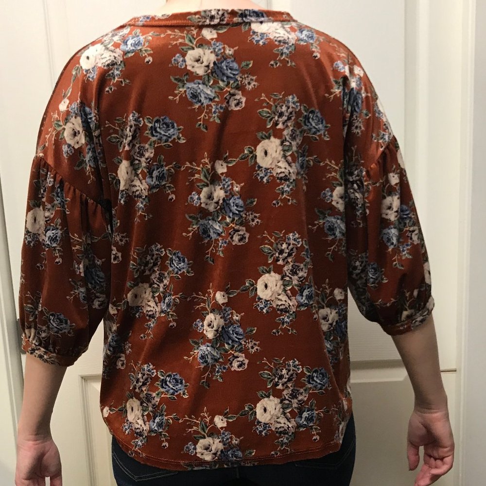 Rust Floral Blouse - Picture 5 of 5